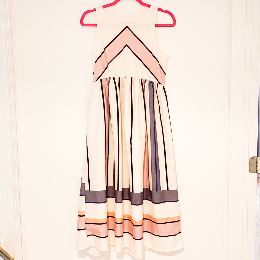 Maxi dress with strip detail - size small